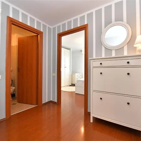 Lux 1 Mai Pod Apartament *